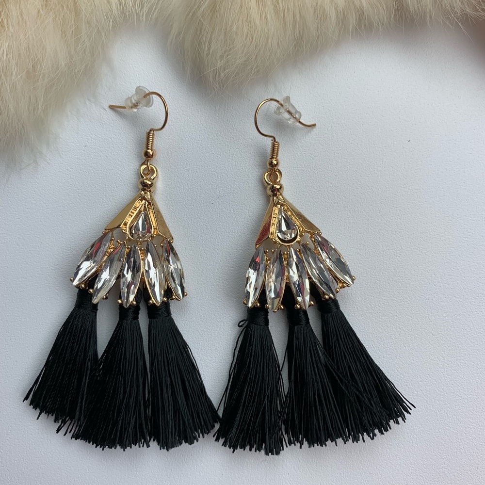 BLACK CRYSTAL TASSEL EARRINGS - Picture 2 of 5